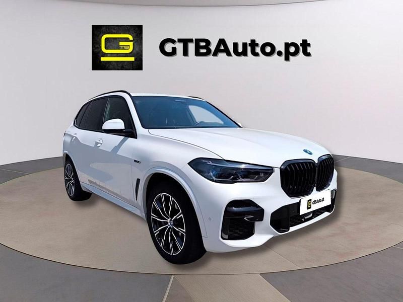 Branco Usado 2022 BMW X5 M M Sport SUV | € 68.499 - Imagem 1/4