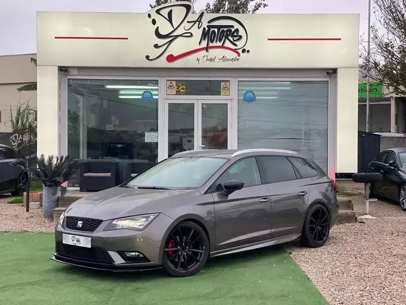 Cinzento Usado 2014 Seat Leon ST Ecomotive Carrinha | € 17.900 - Imagem 1/4
