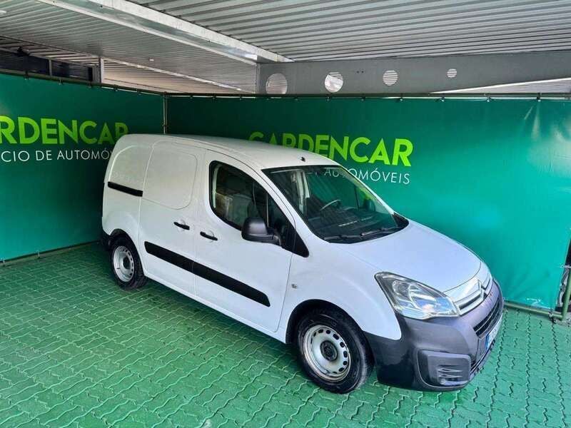 Usado Citroën Berlingo 75 HP (55 kW) 2018 Branco Monovolume