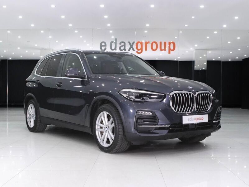 Cinzento Usado 2020 BMW X5 Comfort Edition SUV | € 44.990 - Imagem 1/4