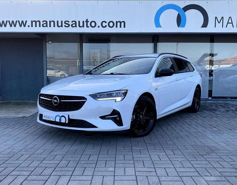 Usado Opel Insignia Business Edition 122 HP (89 kW) 2021 Branco Carrinha