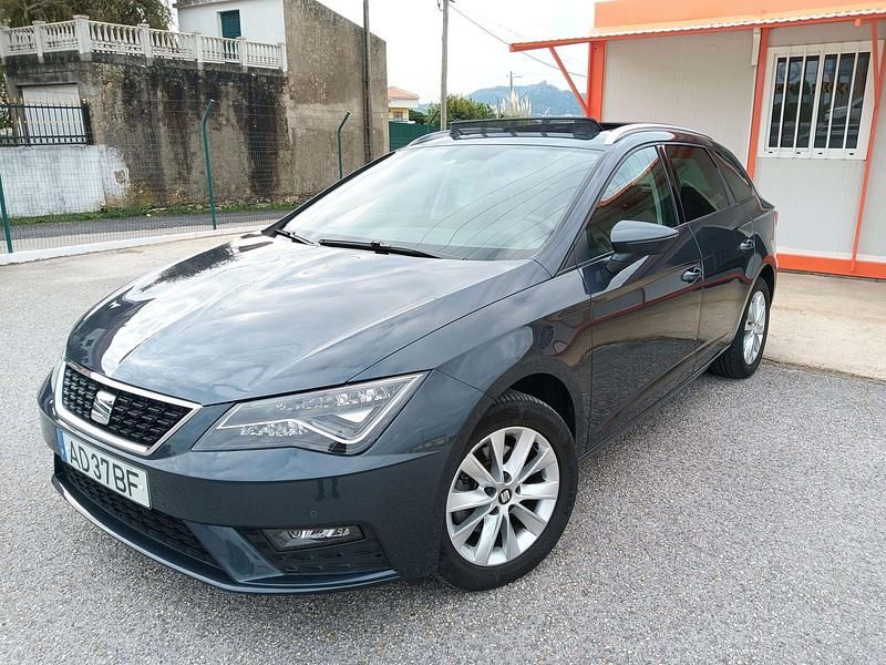 Cinza Usado 2020 Seat Leon Style Carrinha | € 16.750 (Preço justo) - Imagem 1/4