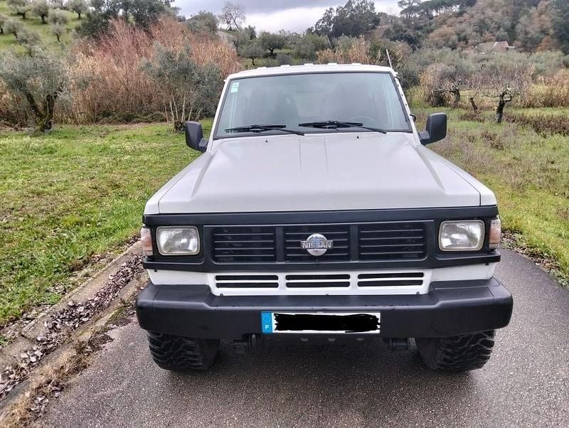 Usado 1992 Nissan Patrol SUV | € 10.000 - Imagem 1/4