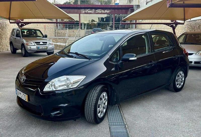 Preto Usado 2011 Toyota Auris | € 8.900 (Bom preço) - Imagem 1/4