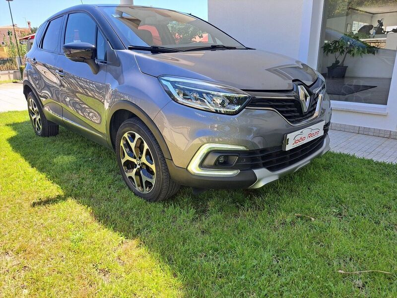 Cinza Usado 2017 Renault Captur XMOD SUV | € 16.500 (Caro) - Imagem 1/4
