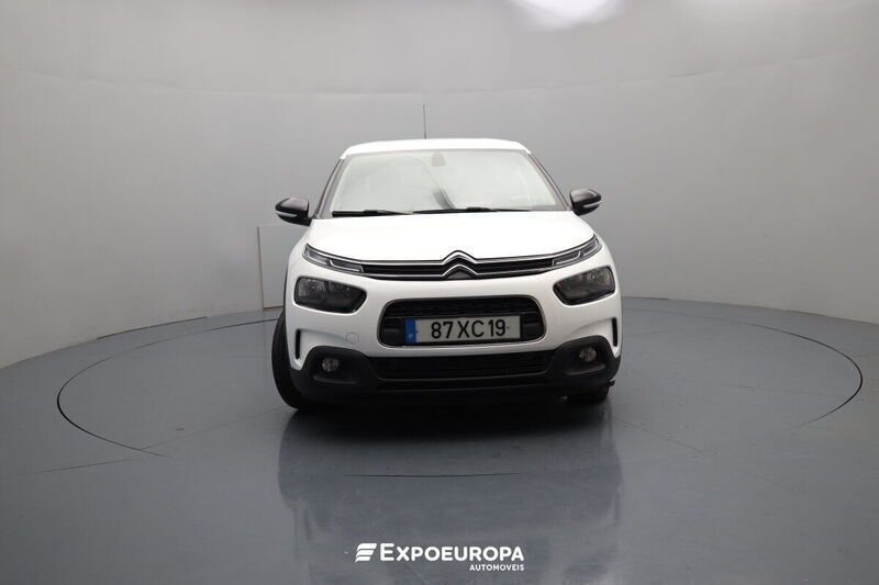 Branco Usado 2019 Citroën C4 Feel SUV | € 14.490 (Preço justo) - Imagem 1/4