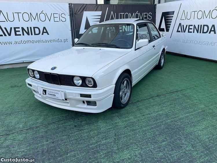 Branco Usado 1991 BMW 318 Sedan | € 18.900 - Imagem 1/1
