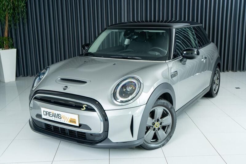 Cinzento Usado 2023 Mini Cooper Citadino | € 21.800 (Super Preço) - Imagem 1/4