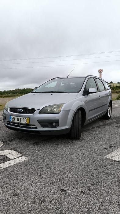 Usado 2005 Ford Focus Sedan | € 2.500 (Bom preço) - Imagem 1/4