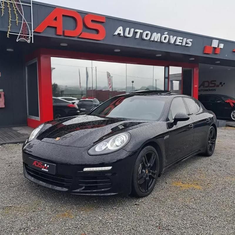 Preto Usado 2013 Porsche Panamera Sedan | € 41.500 (Preço justo) - Imagem 1/4