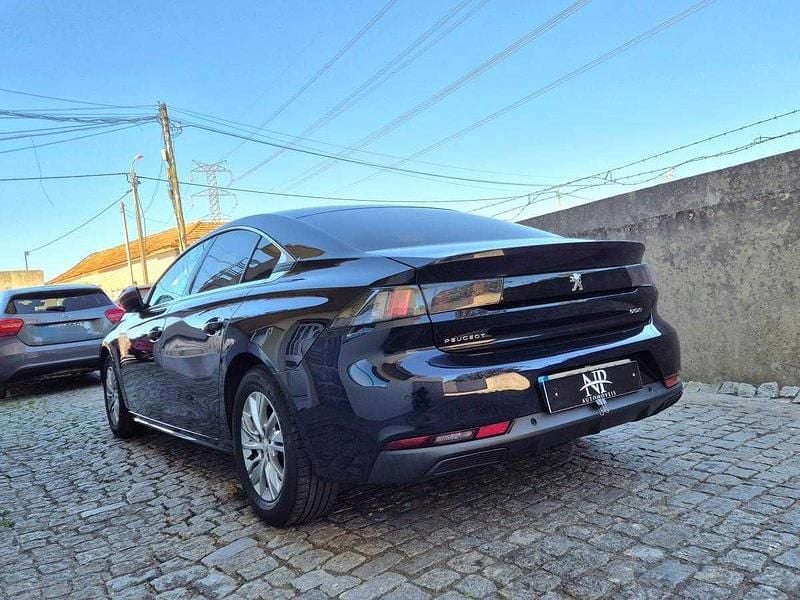 Usado Peugeot 508 Business-Line 130 HP (95 kW) 2018 Azul Sedan