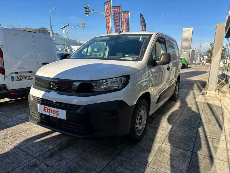 Branco Novo 2025 Opel Combo Monovolume | € 22.490 (Preço justo) - Imagem 1/4