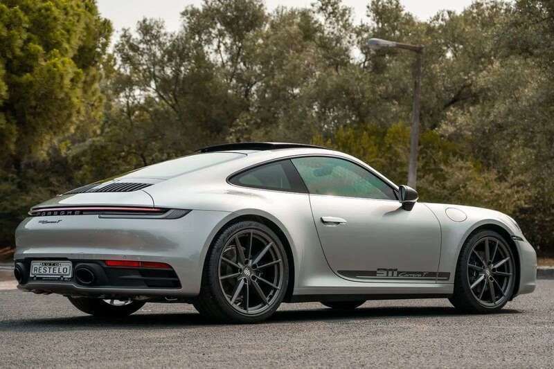 Usado Porsche 911 385 HP (283 kW) 2023 Cinzento