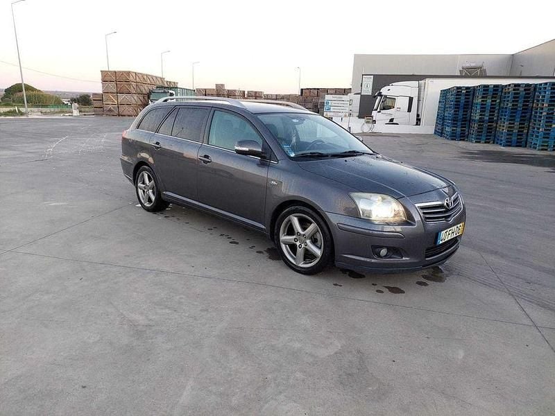 Usado 2008 Toyota Avensis Sedan | € 6.500 (Preço justo) - Imagem 1/4