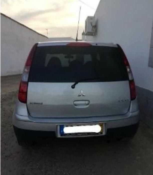 Usado Mitsubishi Colt 75 HP (55 kW) 2008 Sedan