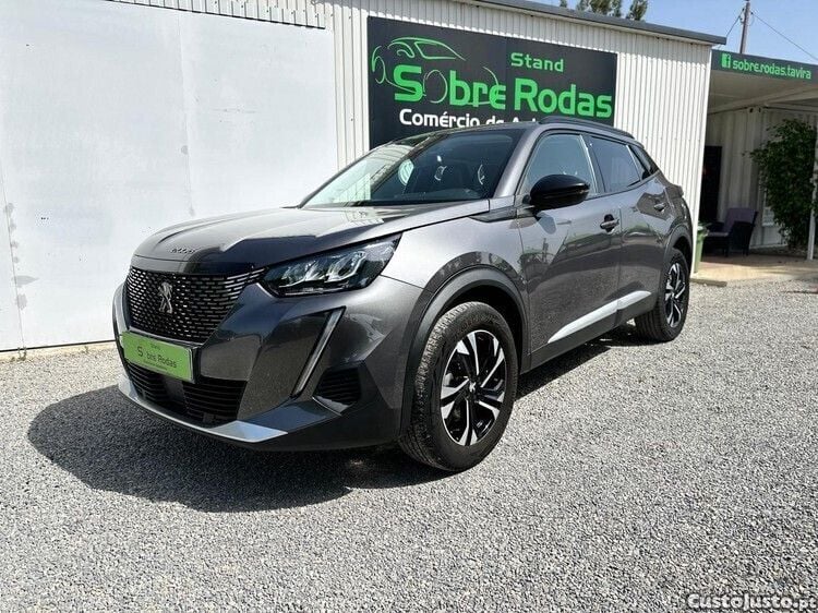 Cinza Usado 2022 Peugeot 2008 Active SUV | € 18.900 (Preço justo) - Imagem 1/1