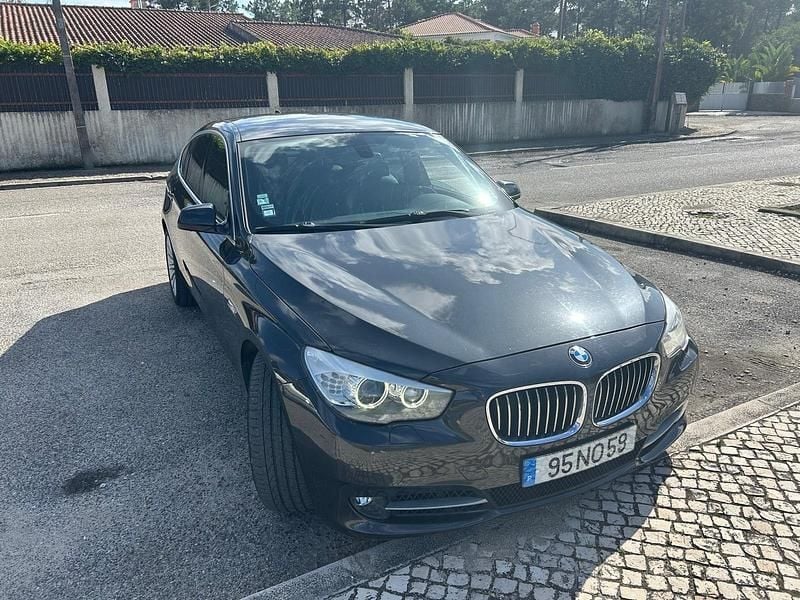 Preto Usado 2013 BMW 535 Gran Turismo | € 23.500 - Imagem 1/4