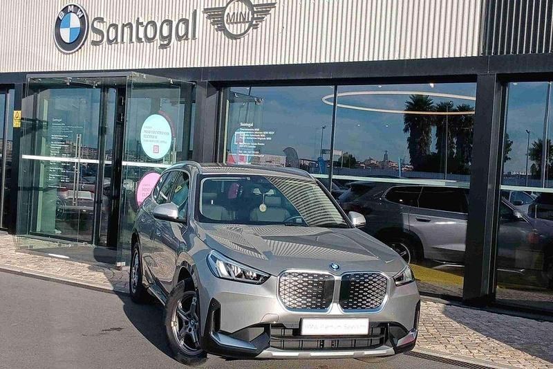 Outra Usado 2024 BMW iX SUV | € 44.890 - Imagem 1/4