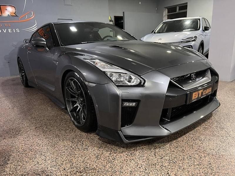Usado Nissan GT-R Track Edition 800 HP (588 kW) 2017 Cinza Coupé