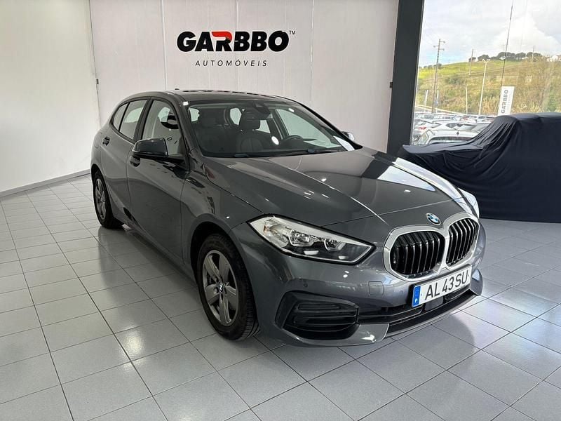 Usado BMW 116 Advantage 116 HP (85 kW) 2021 Cinza Citadino