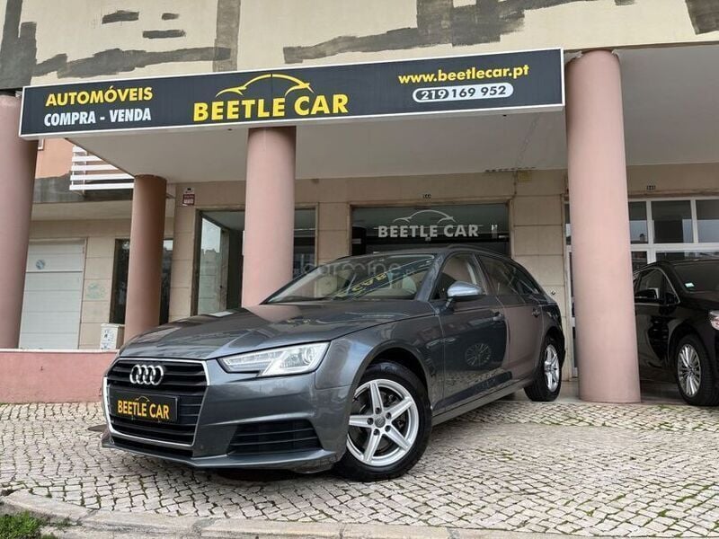 Cinza Usado 2019 Audi A4 Design Sedan | € 31.500 (Caro) - Imagem 1/1