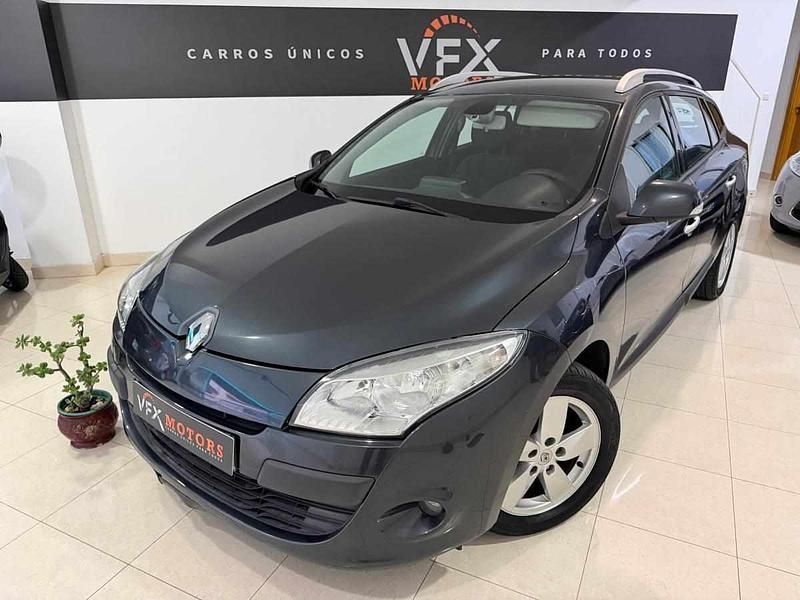 Cinzento Usado 2011 Renault Mégane GrandTour Carrinha | € 6.950 (Preço elevado) - Imagem 1/4