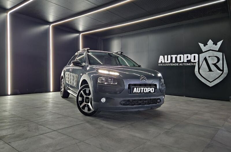 Cinzento Usado 2016 Citroën C4 Cactus PureTech Citadino | € 10.900 (Preço justo) - Imagem 1/4
