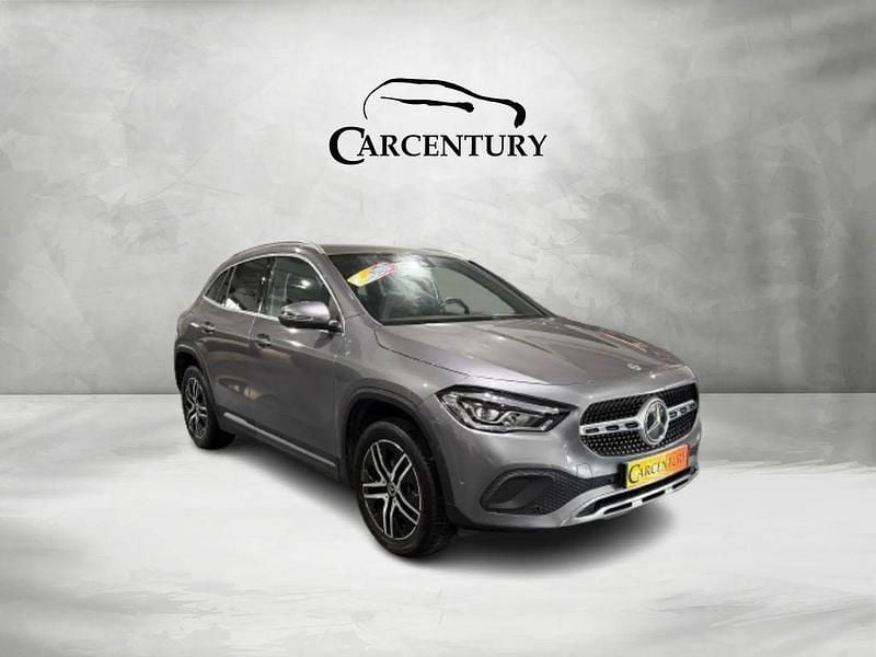 Usado Mercedes GLA250 Progressive 218 HP (160 kW) 2022 Cinza SUV