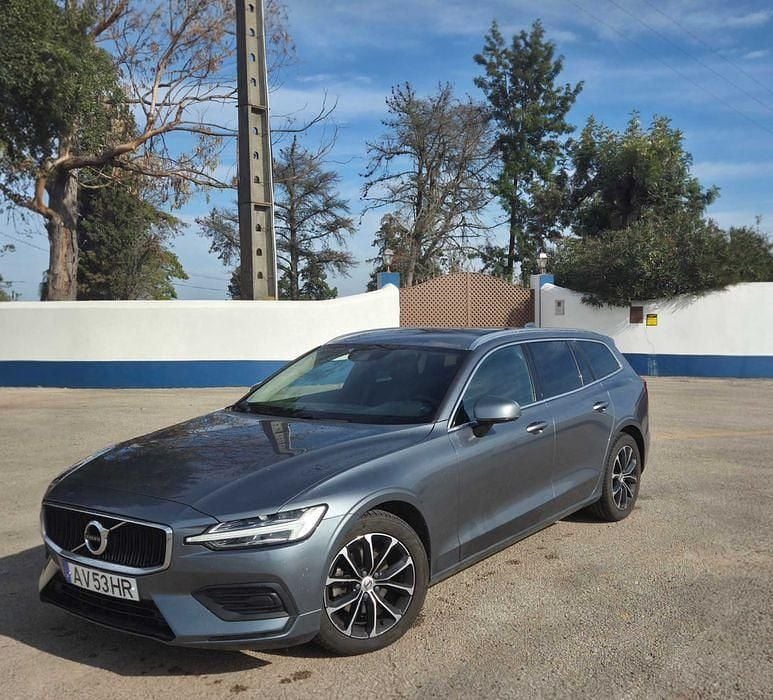 Usado 2018 Volvo V60 Momentum Carrinha | € 22.900 (Preço elevado) - Imagem 1/4