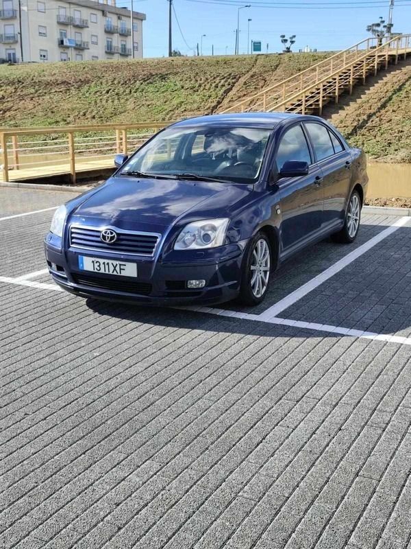 Azul Usado 2004 Toyota Avensis Carrinha | € 5.500 (Preço justo) - Imagem 1/4