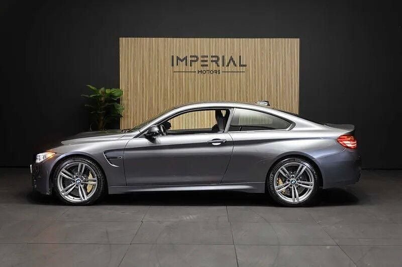 Usado BMW M4 431 HP (317 kW) 2015 Cinza Coupé