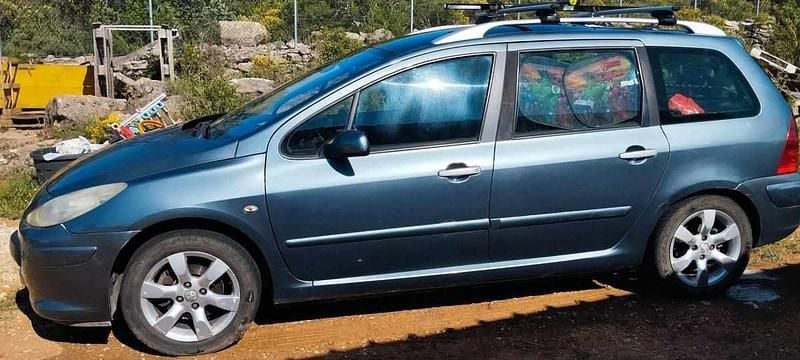 Cinzento Usado 2005 Peugeot 307 Carrinha | € 2.100 (Bom preço) - Imagem 1/4