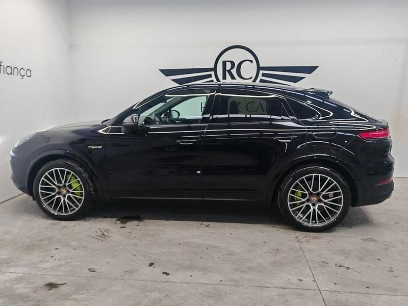 Usado Porsche Cayenne 340 HP (250 kW) 2022 Preto SUV