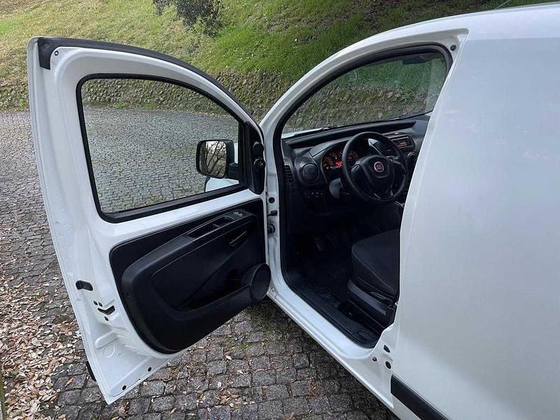 Usado Fiat Fiorino 80 HP (58 kW) 2017 Branco Monovolume