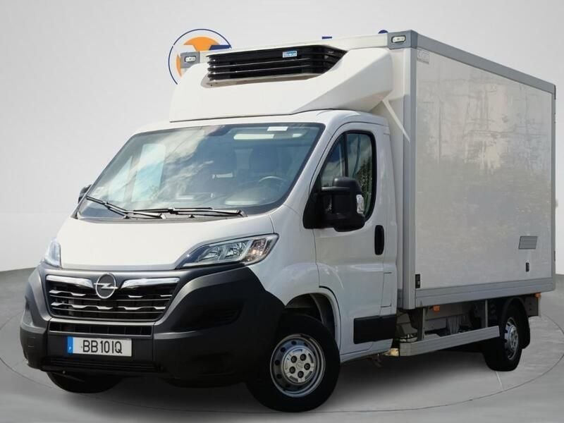 Branco Usado 2023 Opel Movano Van | € 45.950 - Imagem 1/4