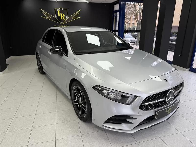 Usado Mercedes A180 AMG line 116 HP (85 kW) 2018 Cinza