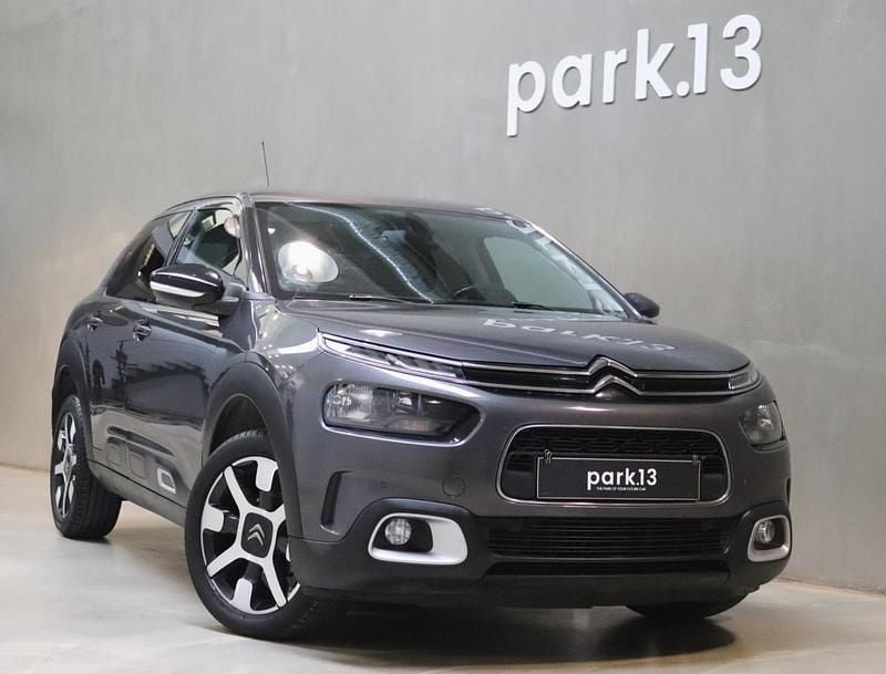 Usado Citroën C4 Cactus 102 HP (75 kW) 2018 Antracite Citadino
