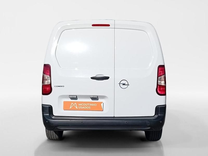 Usado Opel Combo 102 HP (75 kW) 2025 Branco