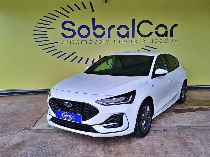 Branco Usado 2022 Ford Focus | € 17.000 (Bom preço) - Imagem 1/4