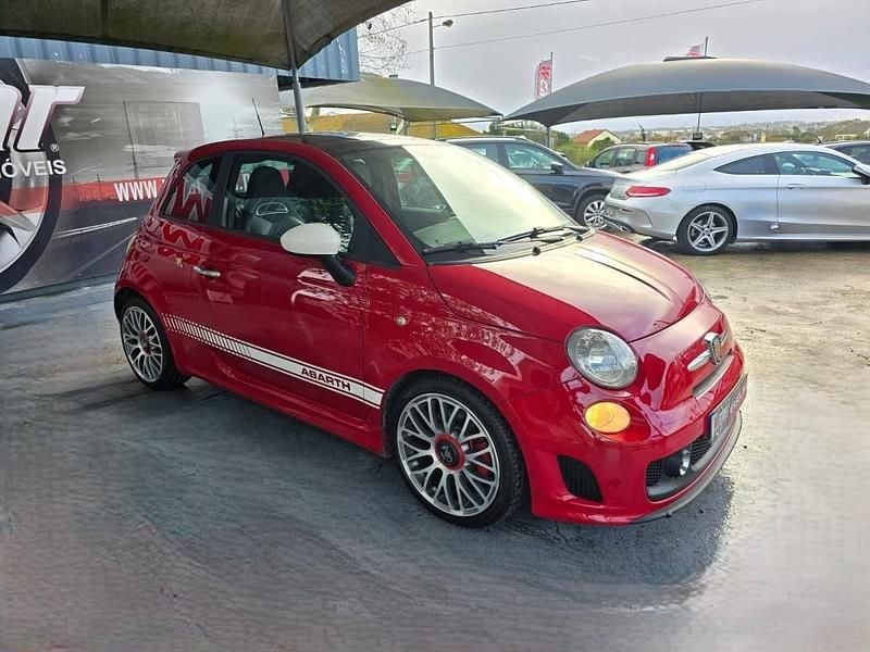 Usado Abarth 500 135 HP (99 kW) 2009 Vermelho Citadino