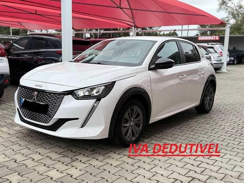 Branco Usado 2023 Peugeot e-208 Allure Citadino | € 19.990 (Preço justo) - Imagem 1/4