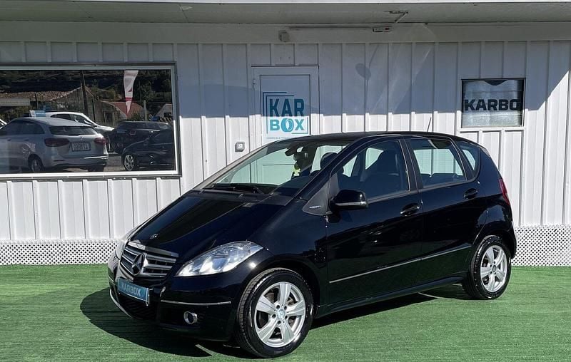 Preto Usado 2010 Mercedes A180 Avantgarde | € 10.990 (Caro) - Imagem 1/4