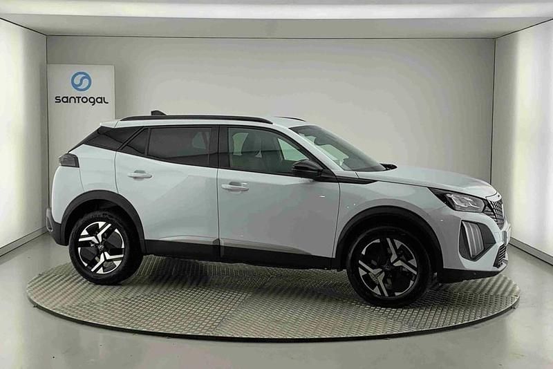 Branco Usado 2025 Peugeot 2008 Allure SUV | € 29.990 - Imagem 1/4