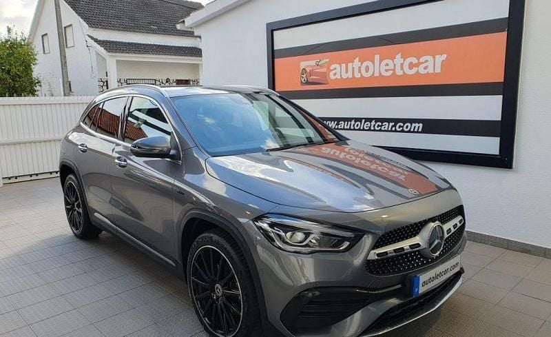 Cinzento Usado 2020 Mercedes GLA250 AMG SUV | € 35.900 (Bom preço) - Imagem 1/4
