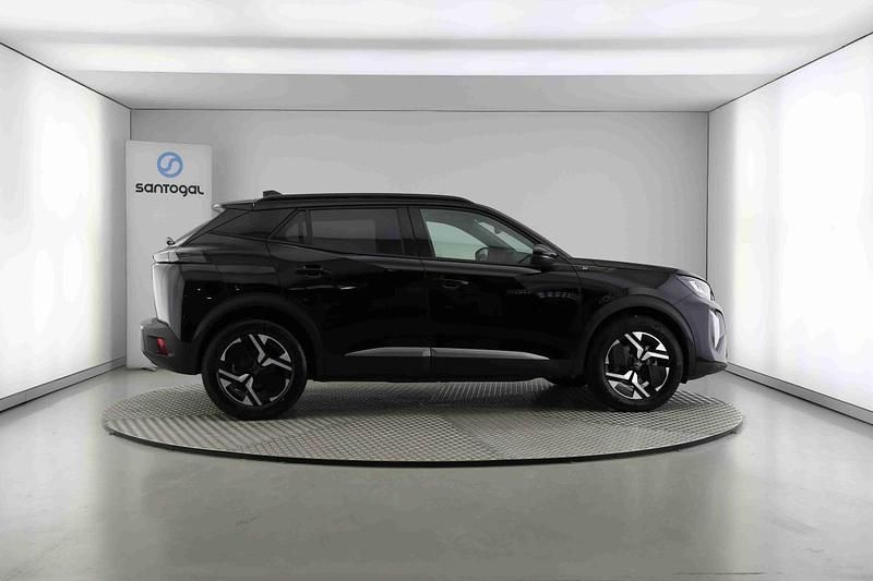 Usado Peugeot e-2008 Allure 114 kW (156 HP) 2024 Preto SUV