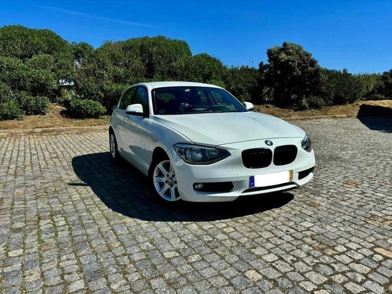 Branco Usado 2012 BMW 116 Efficient Dynamics Citadino | € 10.900 (Preço justo) - Imagem 1/4