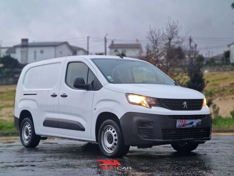 Branco Usado 2020 Peugeot Partner Monovolume | € 16.250 (Caro) - Imagem 1/4
