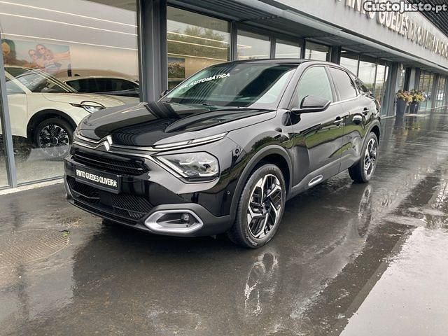 Usado Citroën C4 Shine 131 HP (96 kW) 2023 Preto Sedan