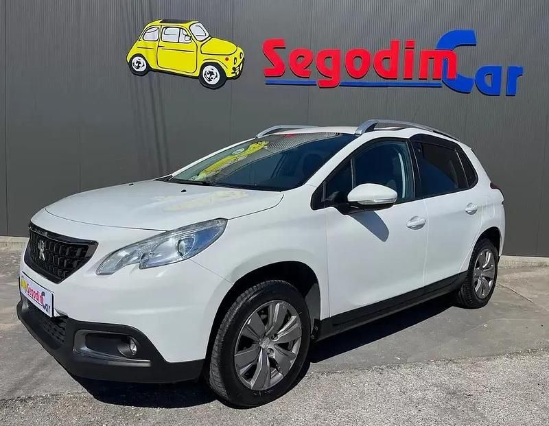Branco Usado 2016 Peugeot 2008 Style SUV | € 8.900 (Bom preço) - Imagem 1/4