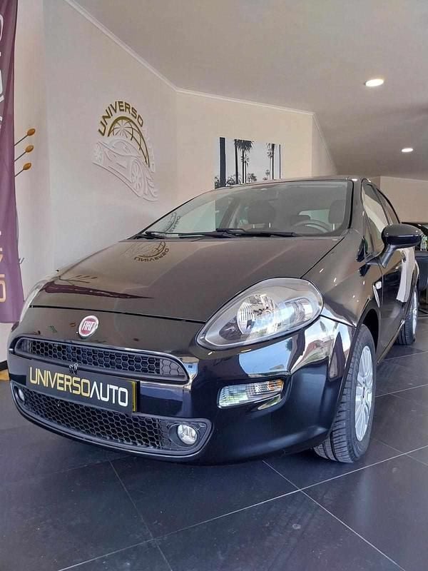 Preto Usado 2018 Fiat Punto Easy Citadino | € 10.700 (Preço justo) - Imagem 1/4
